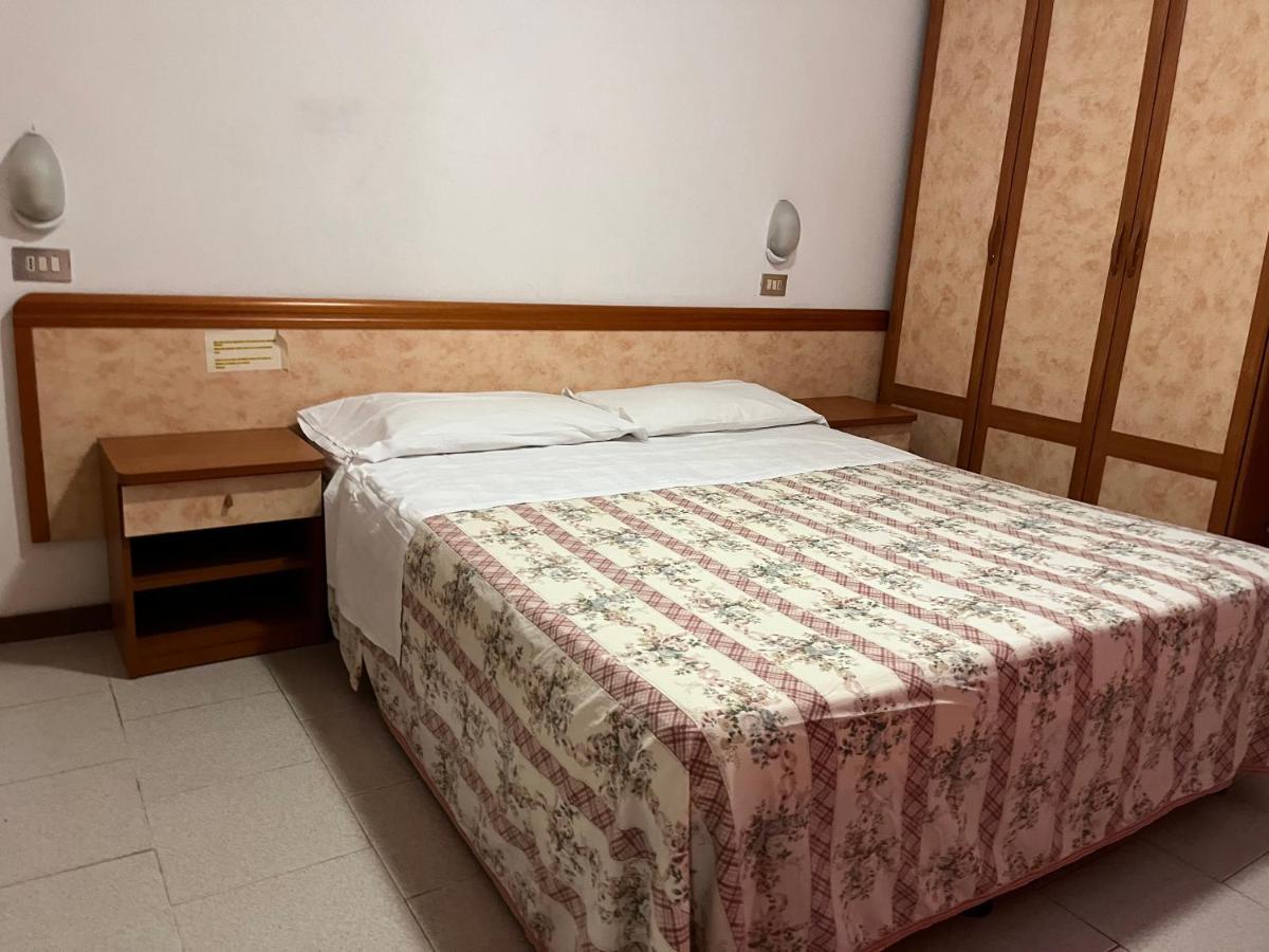 Hotel Zucconi Montecatini Terme Eksteriør bilde